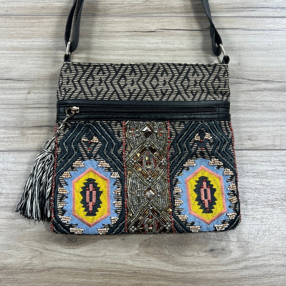 Sorpresa Beaded Embroidered Crossbody Bag Boho Woven Tassel Handbag Black Multi
